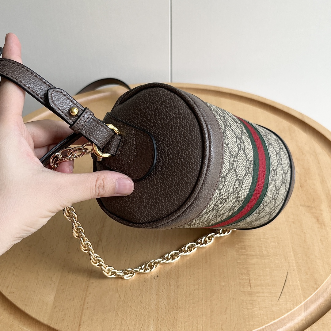 Gucci Round Bags